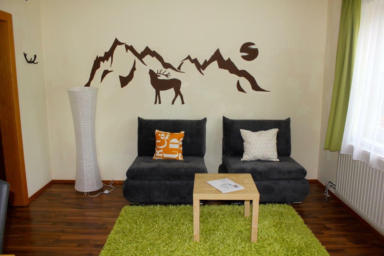 Apartment Leeb